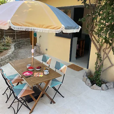 Rez De Jardin De