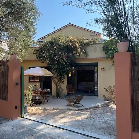 Rez De Jardin De Apartment Hyeres