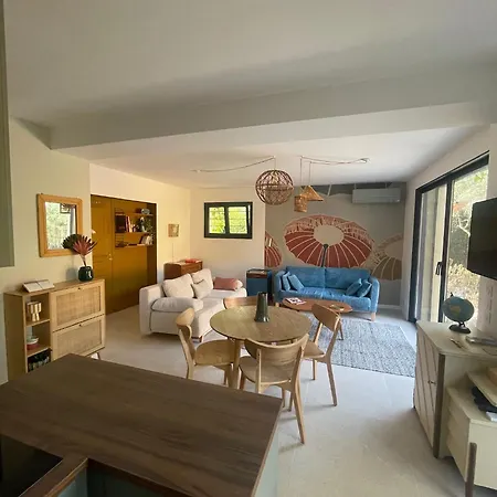 Rez De Jardin De *