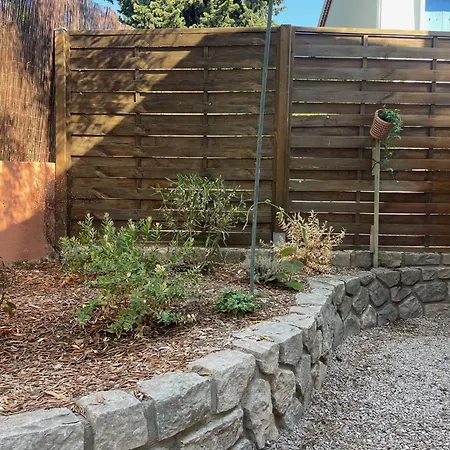 Apartamento Rez De Jardin De